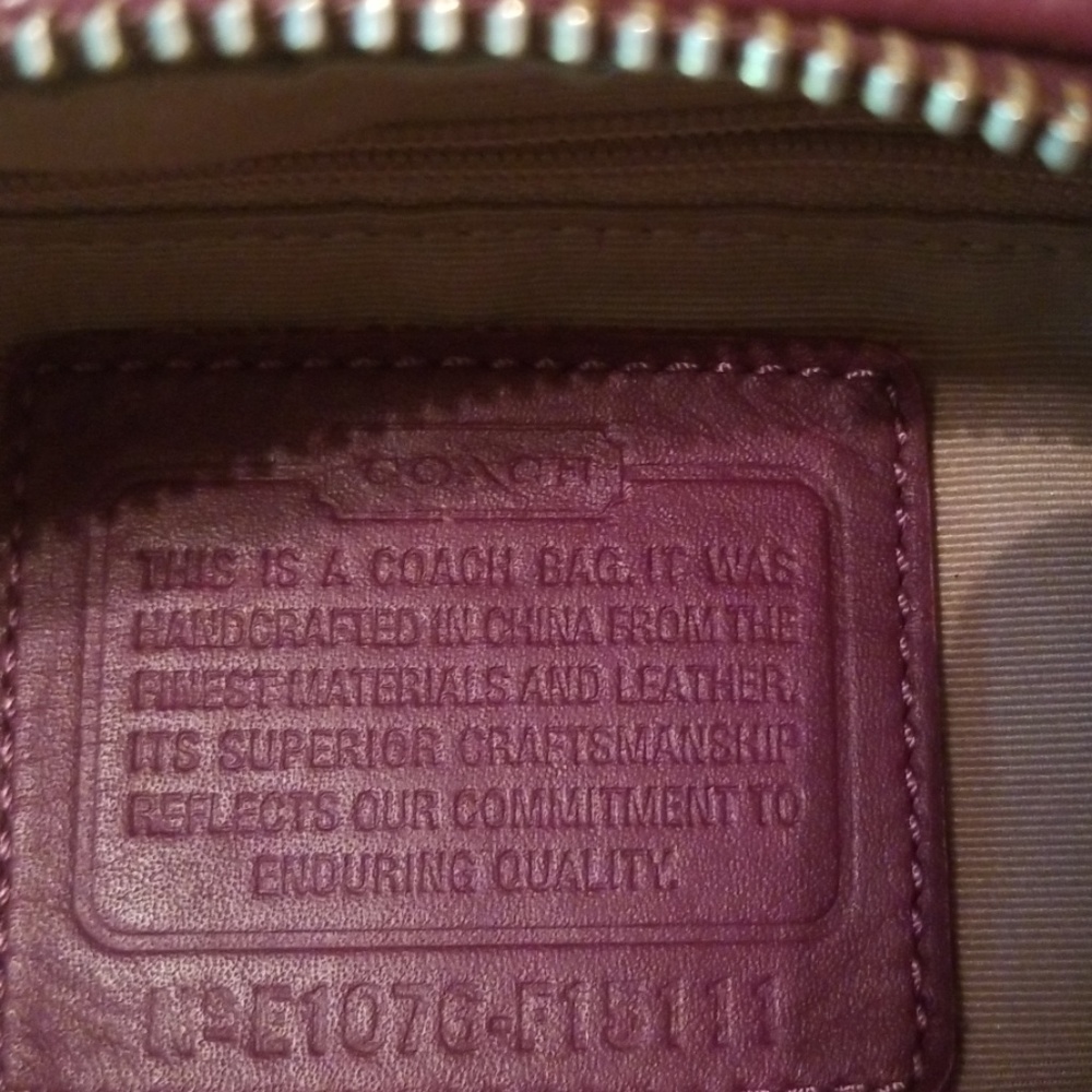 Coach purse - Picture 5 of 8